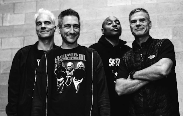 Dog Eat Dog: „A '90-es években nyugodtan játszhattad, amit szerettél”