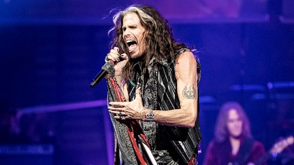 Mindössze három koncert után egy hónap kényszerszünet következik az Aerosmith búcsúturnéján