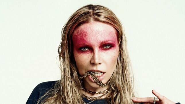 Love What I Hate: új szólódal Kobra Paige-től