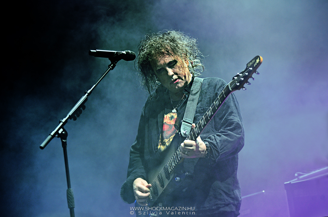 Songs For A Lost World: tizenhat év után meghallgatható a The Cure új albuma