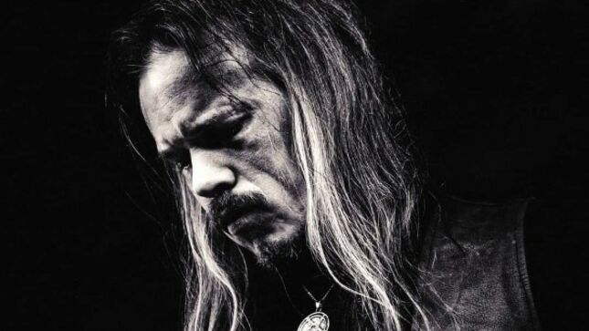 Hallgasd meg a Dark Funeral énekesének kétszámos minialbumát!
