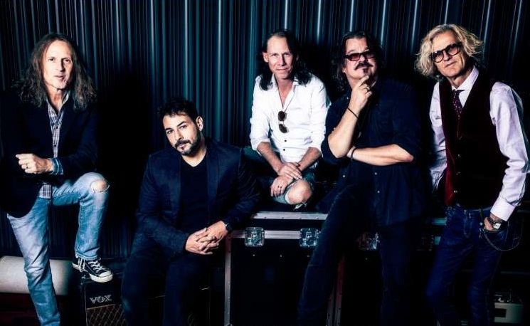 Burning Both Edges: új dal a The Flower Kings LOVE lemezéről