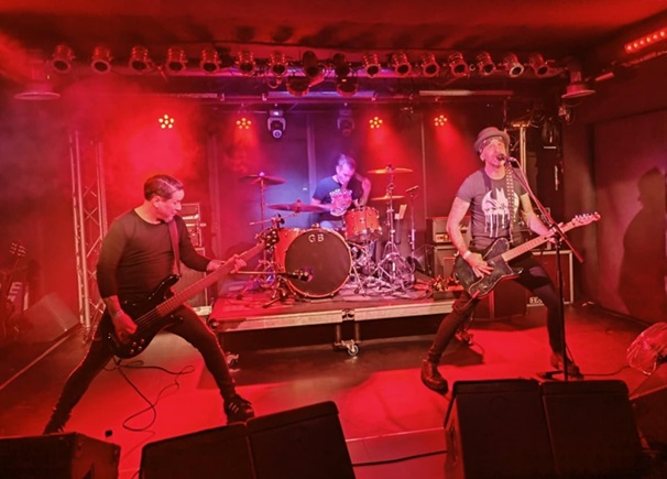 Here Tomorrow?!: új, háromszámos EP a The Joystixtől