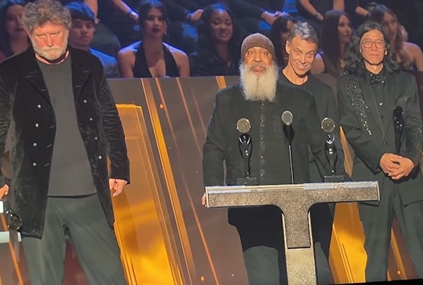 Ismét egy színpadon játszottak a Soundgarden tagjai