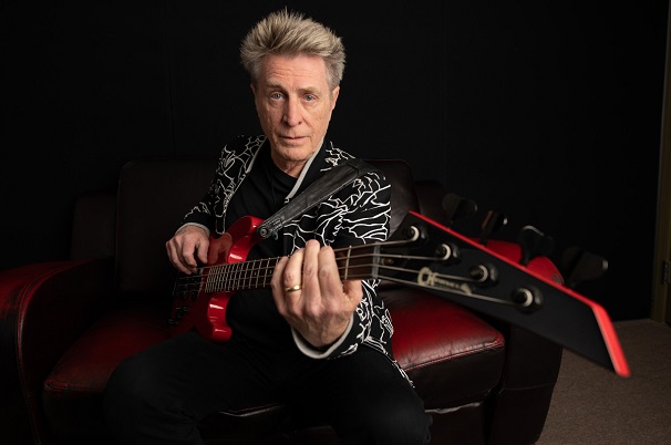 Ross Valory: „Nincs szükség mindenáron basszusszólókra”