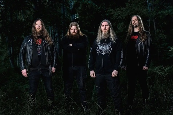 „Zeneileg olyan brit óriások ihlették a dalt, mint az Iron Maiden, a Bolt Thrower és a Carcass”