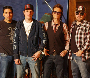 Nyáron érkezik a második Black Country Communion lemez
