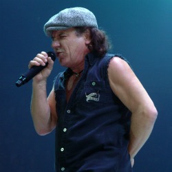 Újabb élő kiadvánnyal zárja a Black Ice-érát az AC/DC