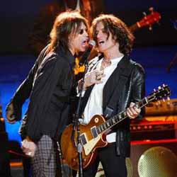 Steven Tyler: „Fogalmam sincs, mi van Joe Perryvel”