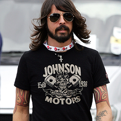 Grohl, Novoselic és Smear tizennyolc év után porolták le a Smells Like-ot