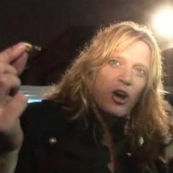 Ismét összeütközésbe keveredett a törvénnyel Sebastian Bach