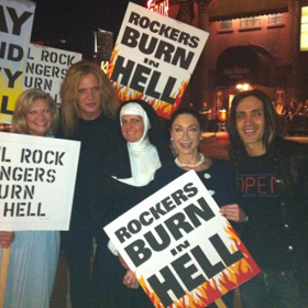 Igazi hajmetal-ikonok is szerepelnek a Rock Of Ages musicalben