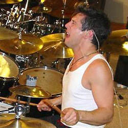 Dream Theater: Mangini ugyanolyan tag, mint a többiek