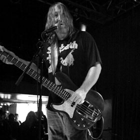 Scott Reeder segíti ki a Kyuss Lives!-t