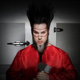 Dögös csajokból varázsol disznókat Wayne Static