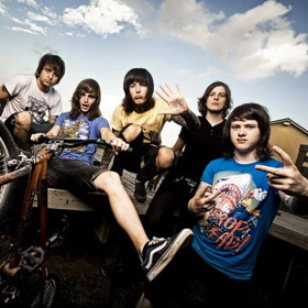A közönségben verekedtek a Bring Me The Horizon tagjai
