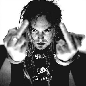 Dave Grohl írja a Max Cavalera-életrajz előszavát