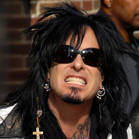 Két új könyvön dolgozik Nikki Sixx