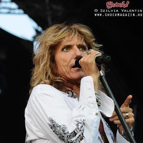 Új DVD-vel jelentkezik idén a Whitesnake