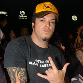 Igor Cavalera dobol a Strife visszatérő albumán