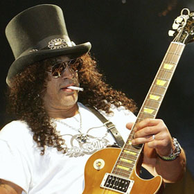 Kiváló amerikai listás helyezéseknek örülhet Slash, a The Cult és a Six Feet Under