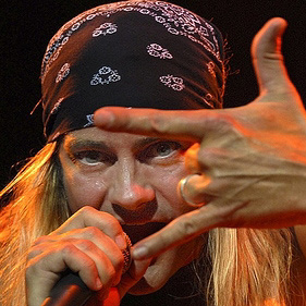 „Bach folyamatosan vissza akar jönni, mióta beléptem a Skid Row-ba”