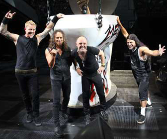 Nézd meg az új Metallica show leglátványosabb elemeit!