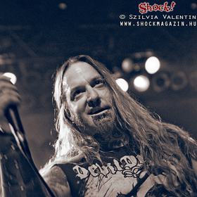 Ismét dalokat ír a Coal Chamber