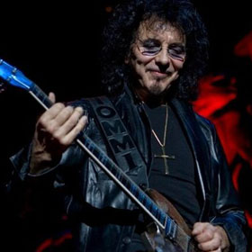Black Sabbath: április a céldátum