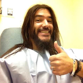 Megműtötték Robb Flynn lágyéksérvét, tíz bulit kihagy a Machine Head