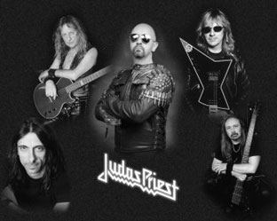 Judas Priest: kétemeletes géppuskaláb