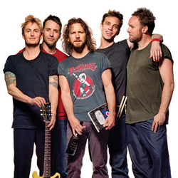 Pearl Jam: lemez, könyv, film és fesztivál